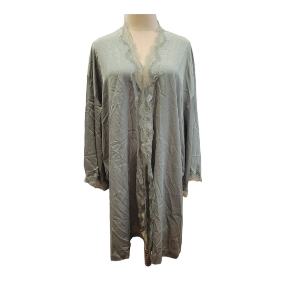 NWOT Victoria Secret Lace Robe Green M/L - Picture 2 of 3